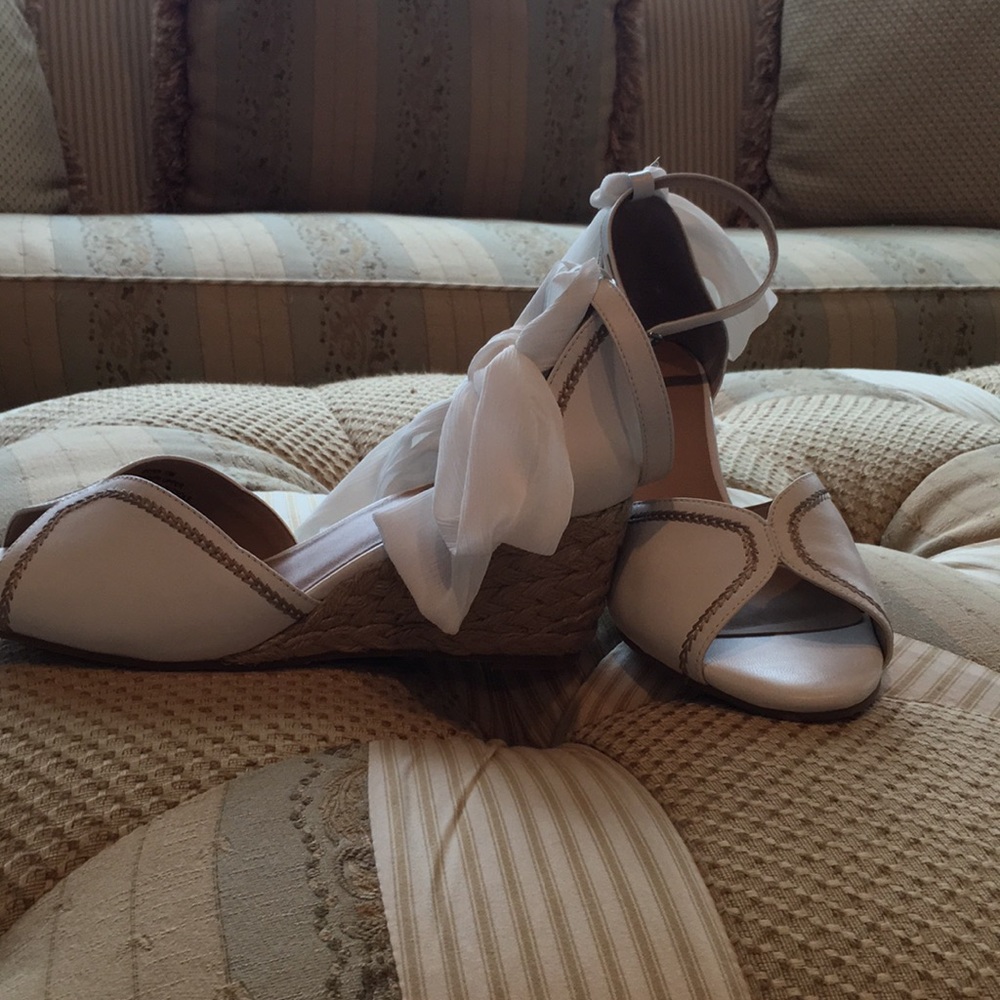 Shoes - Picture 2 of 2
